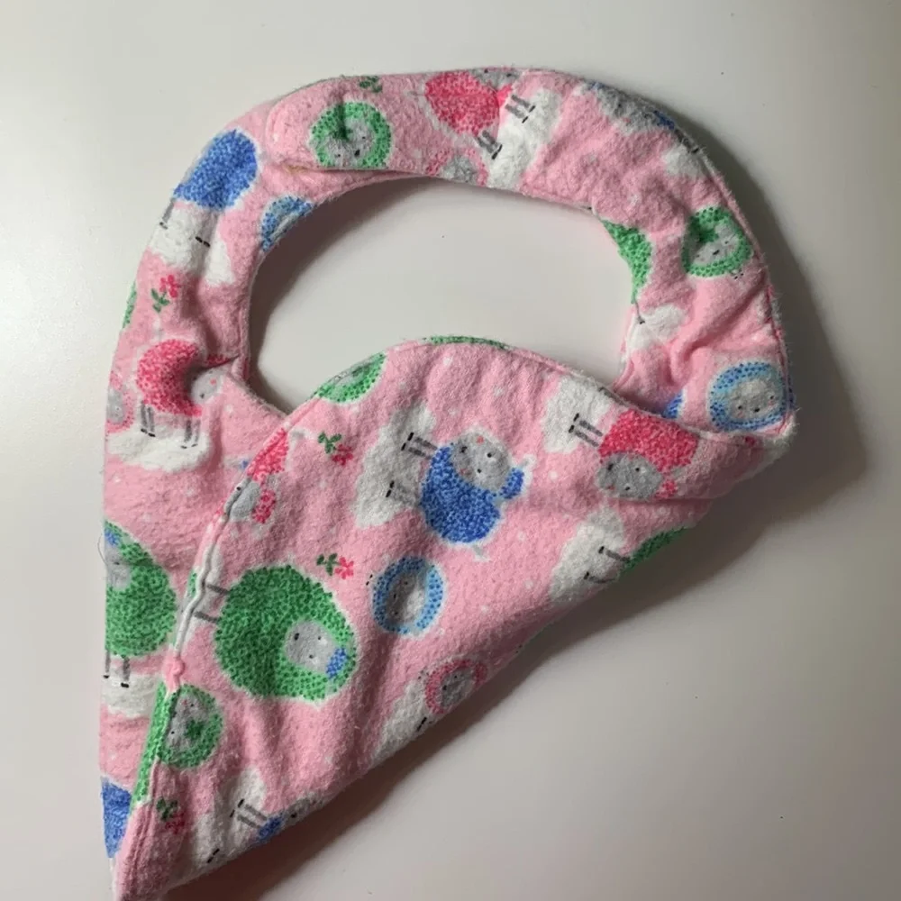 Set of 4 baby flannel bibs. Size OS,